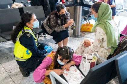 بریتانیا: در تهیه‌ای مسکن برای پناه‌جویان افغانستانی با مشکل مواجه‌ایم