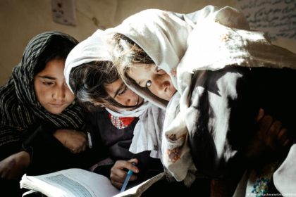 راه‌اندازی کمپاین ملی آموزش دختران افغانستان از سوی فعالان مدنی
