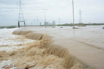 باران‌های موسمی و رانش‌زمین در پاکستان دست‌کم جان ۷۶ تن را گرفت