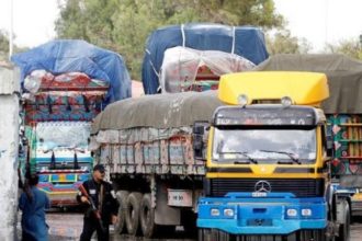 بانک جهانی از کسر بیلانس دو میلیادر دالری در افغانستان خبر می‌دهد