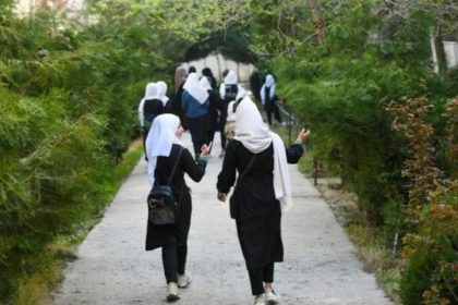 سازمان‌ عفو بین‌الملل: حق تعلیم دختران افغانستانی نقض می‌شود