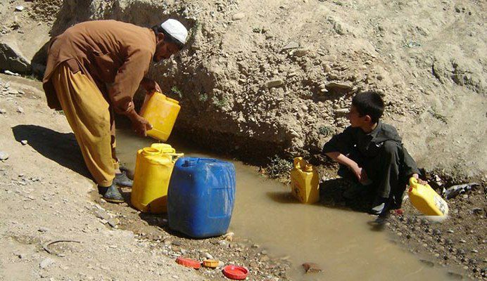 سازمان بین‌المللی مهاجرت از عدم دست‌رسی ۷۹ در‌صد از مردم افغانستان به آب کافی خبرداد