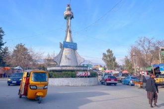 گروه طالبان بر موترهای یک محفل عروسی در استان لغمان تیر‌اندازی کردند