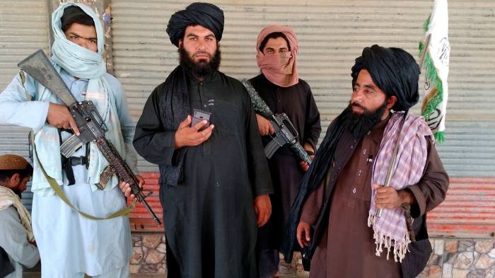 گروه طالبان یک سرباز ارتش حکومت پیشین را در استان بدخشان تیرباران کردند