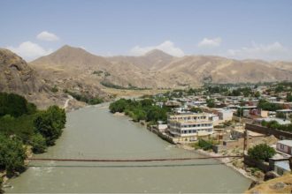 کشته‌شدن دو فرد بر اثر درگیری دو فرمانده‌ی گروه طالبان در استان بدخشان