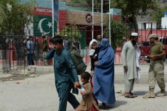 عفو بین‌الملل از پاکستان خواست تهدید خود مبنی بر اخراج پناه‌جویان افغانستانی را عملی نکند