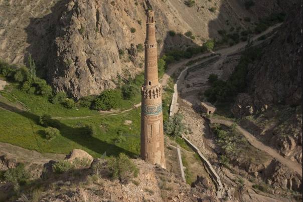 جان‌باختن چهار تن از اثر لغزش یک کوه در استان غور