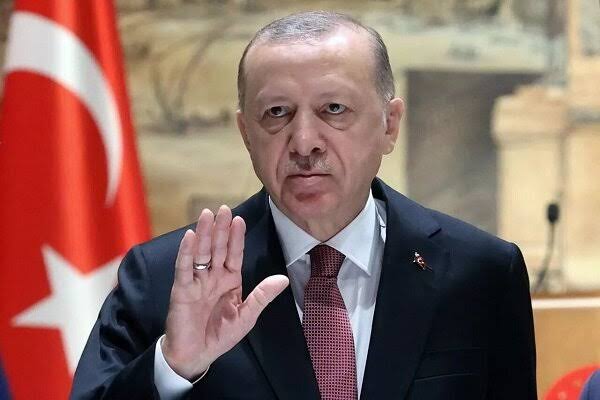 اردوغان سفر به اسرائیل را لغو و از حماس به عنوان یک گروه غیر‌تروریستی دفاع کرد