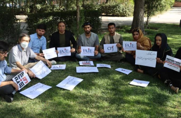 خبرنگاران تبعیدی در ایران در برزخ بی‌سرنوشتی و خطر اخراج اجباری  قرار دارند