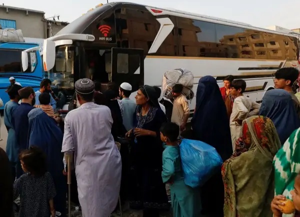سازمان‌های امداد‌رسان: پناه‌جویان افغانستانی اخراج‌شده در داخل افغانستان به آب و غذایی لازم دست‌رسی ندارند