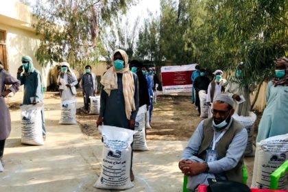 مقام‌ها از ارایه‌ای کمک‌ها به بیش از دو هزار کشاورز و مال‌دار در استان‌های فراه و بادغیس خبر داده‌اند