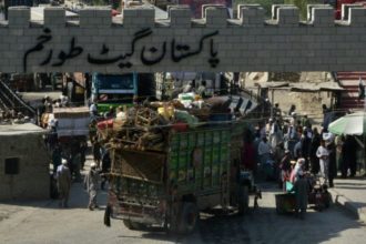 گروه طالبان از بازگشایی دوباره‌ی گذرگاه تورخم خبر دادند