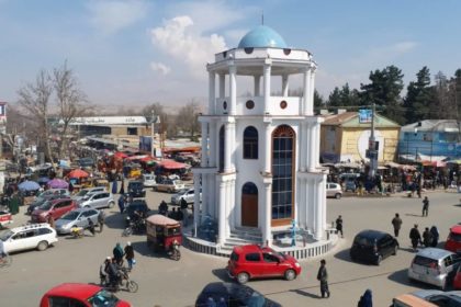 منابع: افراد وابسته به گروه طالبان پول و جواهرات خانه‌‌ی یک بزرگ قومی را در استان تخار دزدی کردند