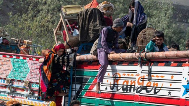 برنامه‌ی جهانی غذا از توزیع کمک به ۲۸۰ هزار پناه‌جوی اخراج‌شده از پاکستان خبر داد