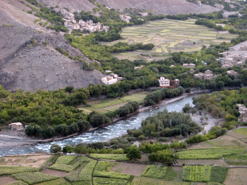 بازداشت یک نظامی پیشین در استان پنج‌شیر بواسطه‌ی گروه طالبان