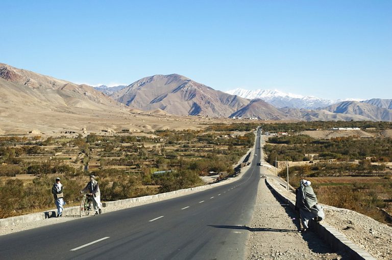 آمران حکومت پیشین در ریاست معارف طالبان در استان پروان تنزیل بست شدند