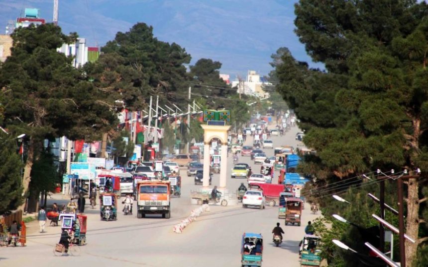 یک مامور امر به معروف طالبان در جوزجان لت‌و‌کوب شد