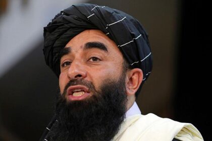 مجاهد: نبود قانون اساسی در افغانستان مشکل بزرگی نیست و به جای آن شریعت حاکم است
