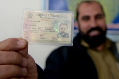 کارت پناه‌جویان ثبت‌شده‌ی افغانستانی در پاکستان تا بهار سال آینده تمدید شد