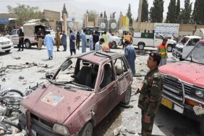 دست‌کم ۲۷ تن در نتیجه‌ی دو انفجار جداگانه در بلوچستان کشته شدند