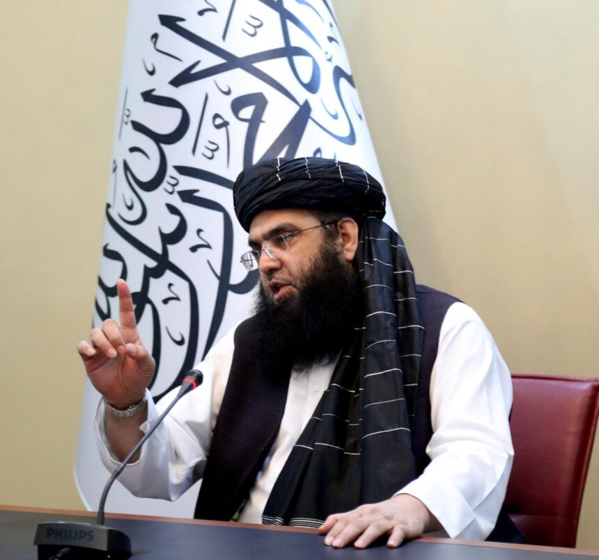 مولوی عبدالکبیر: کرسی نمایندگی دایمی افغانستان در سازمان ملل را به ما واگذار کنید