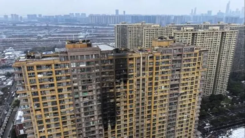 دست‌کم ۱۵ تن در نتیجه‌ی آتش‌سوزی در چین جان باختند