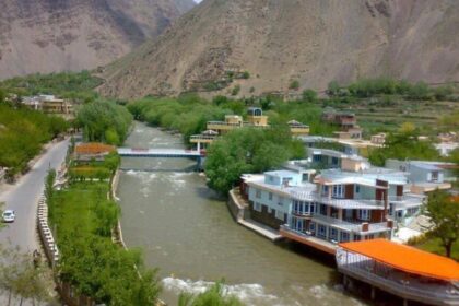 ۲۸۵ باب منزل مسکونی،۱۳ باب مسجد و ۱۲ باب مکتب توسط طالبان در پنج‌شیری غصب شده‌اند