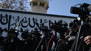 خبر‌نگاران در تبعید خواهان آزادی رامین امیری و عبیدالله احمدی شدند