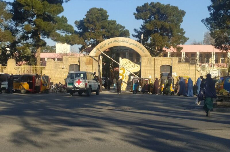 نیروهای استخبارات طالبان چهار کارمند بیمارستان حوزه‌ای استان هرات را بازداشت کردند