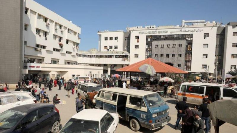 ارتش اسراییل به بیمارستان شفا در غزه یوریش بردند