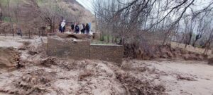 سرازیر‌شدن سیلاب‌ در شهرستان کوهستانات سرپل