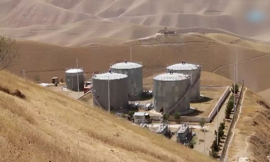 طالبان از ساخت سه مخزن جدید برای ذخیره‌ای نفت خام در قشقری خبر دادند