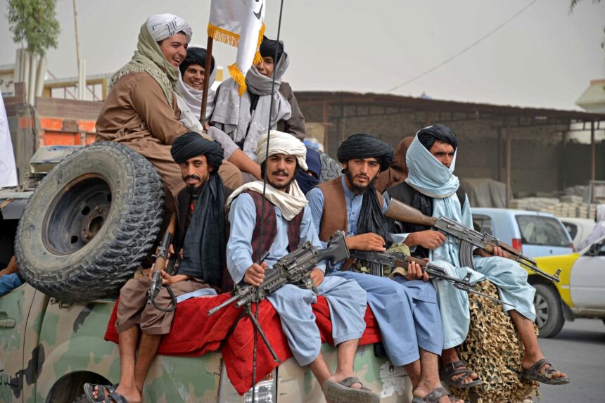 فایننشال تایمز: طالبان افغانستان را به لانه‌ی امن تروریسم جهانی مبدل کرده‌اند