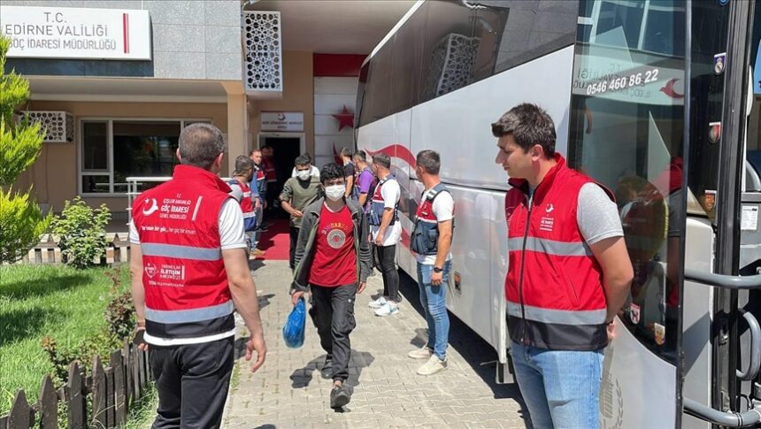 نیروهای امنیتی ترکیه ۱۶ پناه‌جوی افغانستانی، فلسطینی و سوری را بازداشت کردند