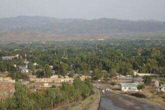 پنج‌تن در نتیجه‌ی فروریختن سقف یک خانه در خوست کشته و مجروح شدند