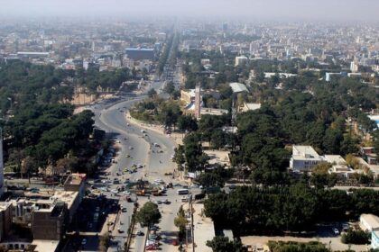 ماما گل: مسوولان پیشین زندان استان هرات پول‌هایم را به جیب زدند و فرار کردند