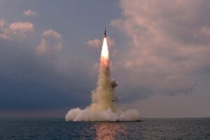 کوریای شمالی یک موشک بالستیک به سمت دریا شلیک کرد