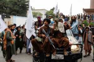 گروه طالبان به مراکز آموزشی: جذب دختران بالاتر از صنف ششم جرم است