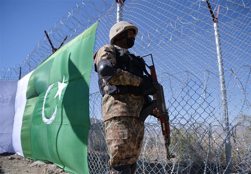 نیروهای امنیتی پاکستان ۱۱ شبه‌نظامی را در مرز با افغانستان کشتند