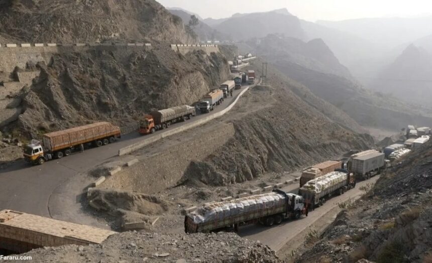 بازرگانان افغانستان بابت بسته‌ماندن گذرگاه تورخم، ۱۲ میلیون دالر زیان مالی‌ دیده‌اند