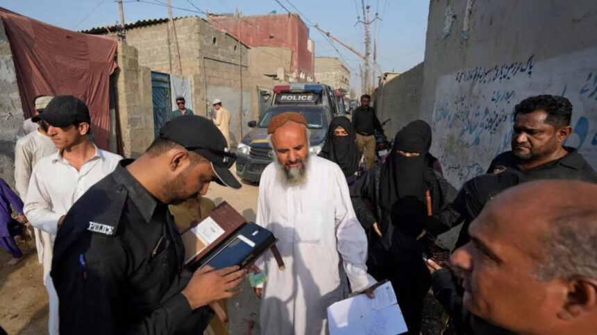 نامه سرگشادۀ نهادهای حقوق بشری در پیوند به اخراج مهاجران افغانستان از پاکستان